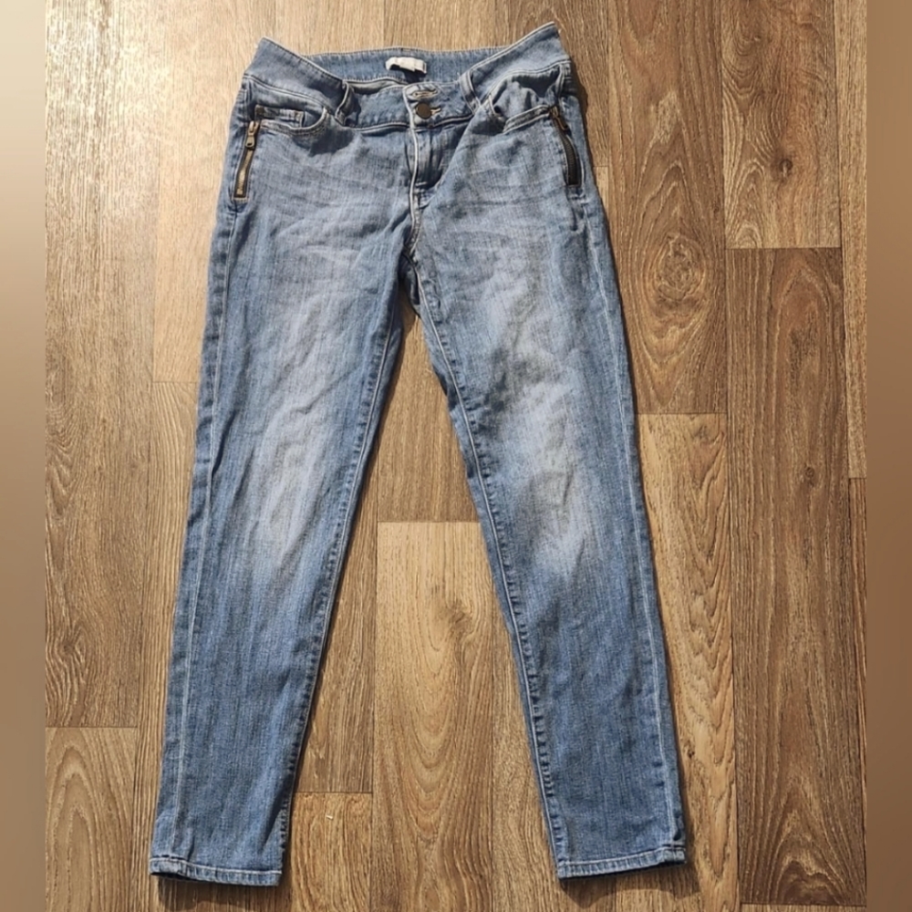 ⭐New York and Company Skinny Jeans